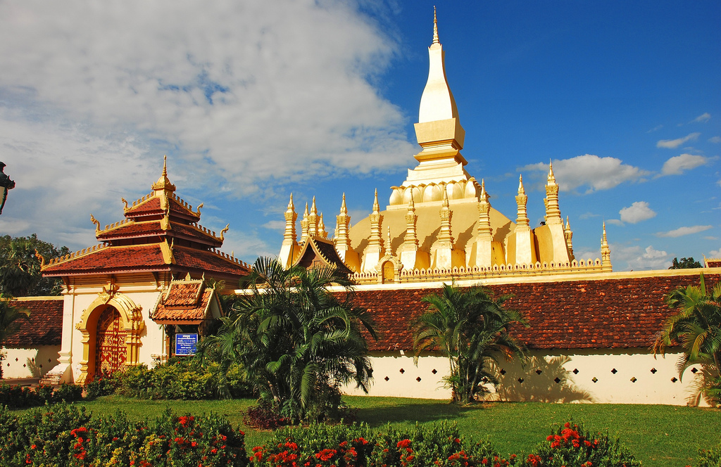 pha that luang vientiane laos 3735